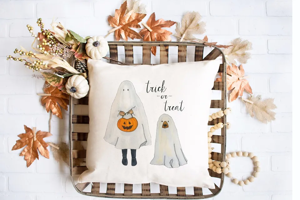 “Trick-or-Treat” halloween throw pillow

