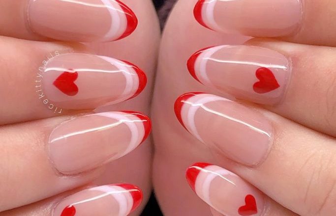 Gorgeous Acrylic Nail Ideas for Valentine’s Day 2025