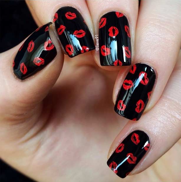 Black Valentine’s Day Nails 