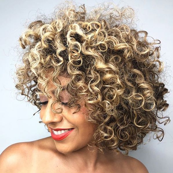 hairstyles for curly short hair